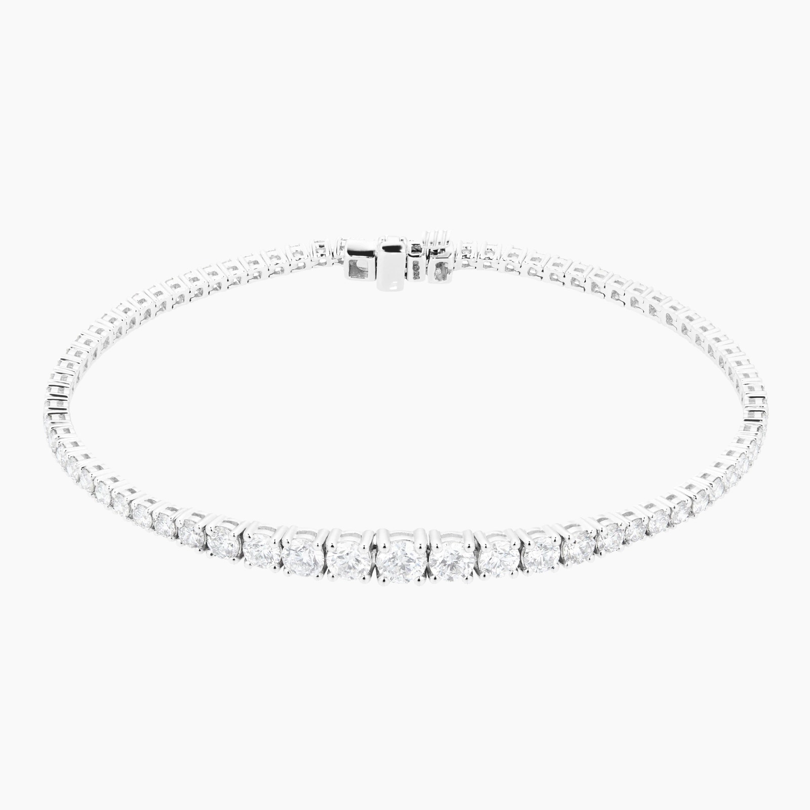 18ct White Gold 4cttw Graduated Diamond Line Bracelet