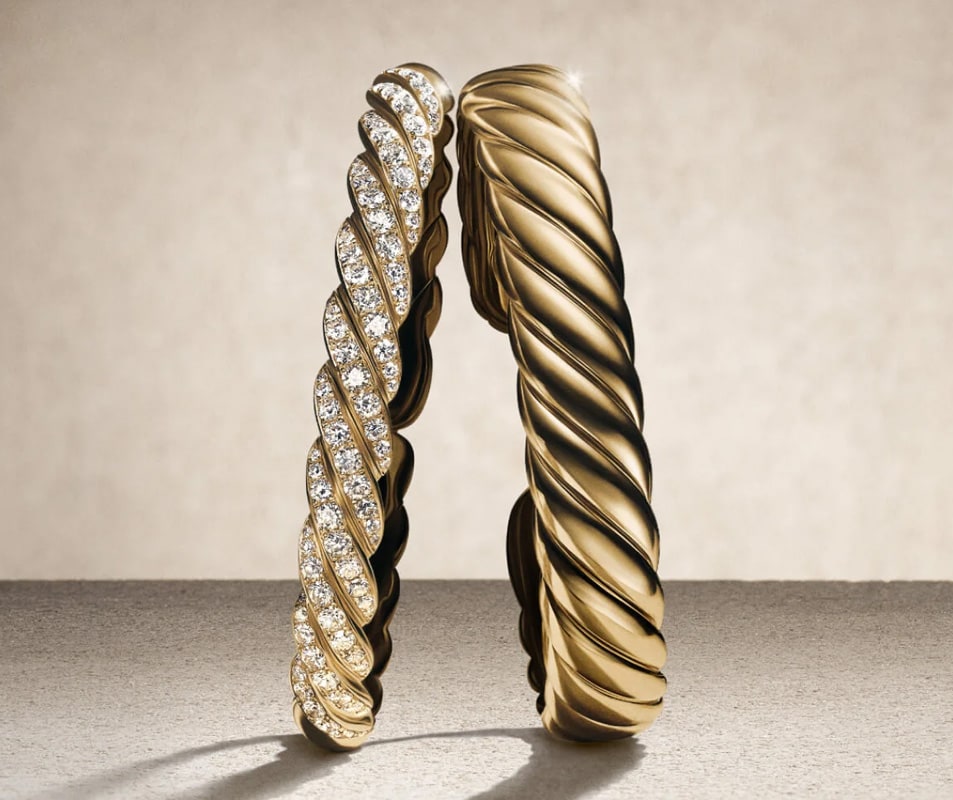Luxury gold bracelet for men and women