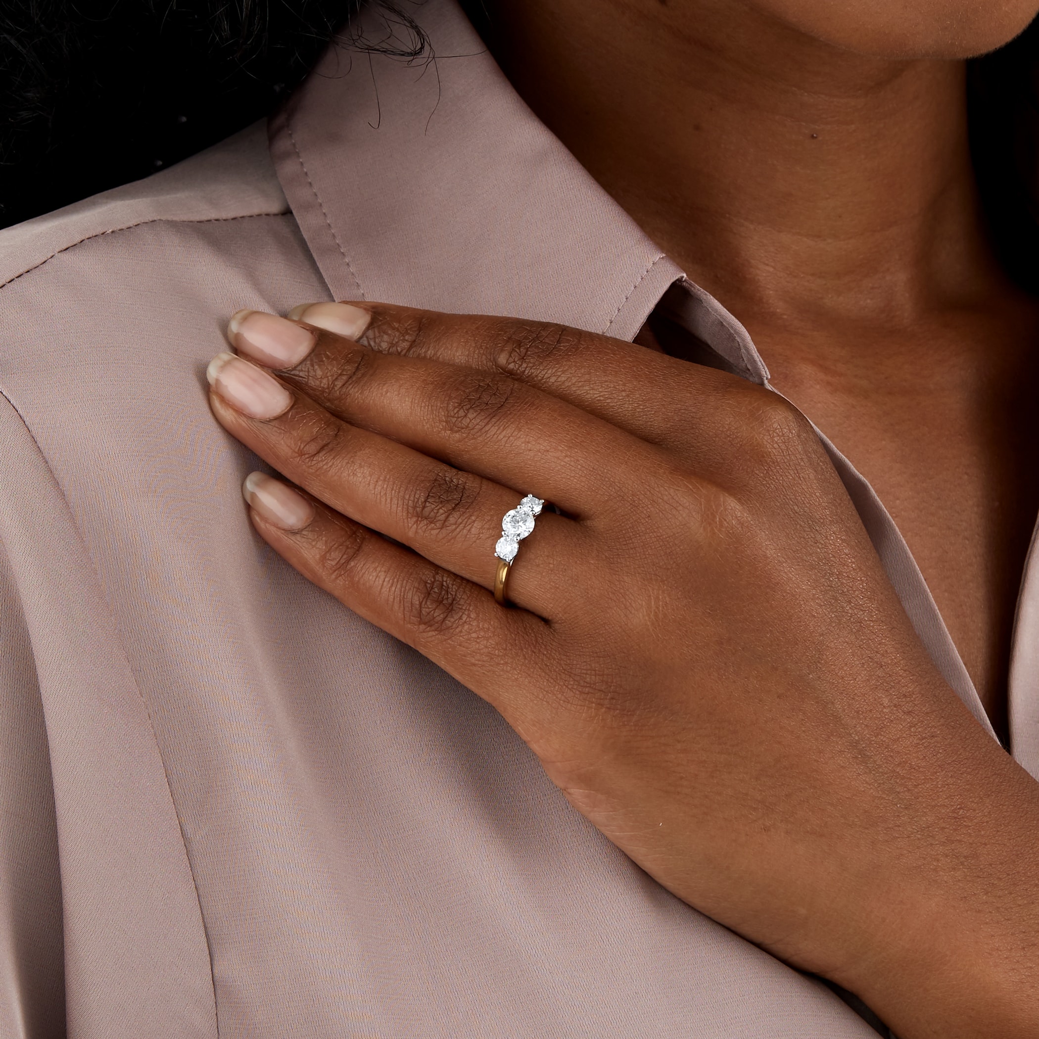 Mappin & Webb 18ct Yellow Gold 1.00cttw 3 Stone Engagement Ring Mappin & Webb 18ct Yellow Gold 1.00cttw 3 Stone Engagement Ring