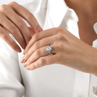 Mappin & Webb Amelia Platinum 1.70cttw Diamond Halo Ring
