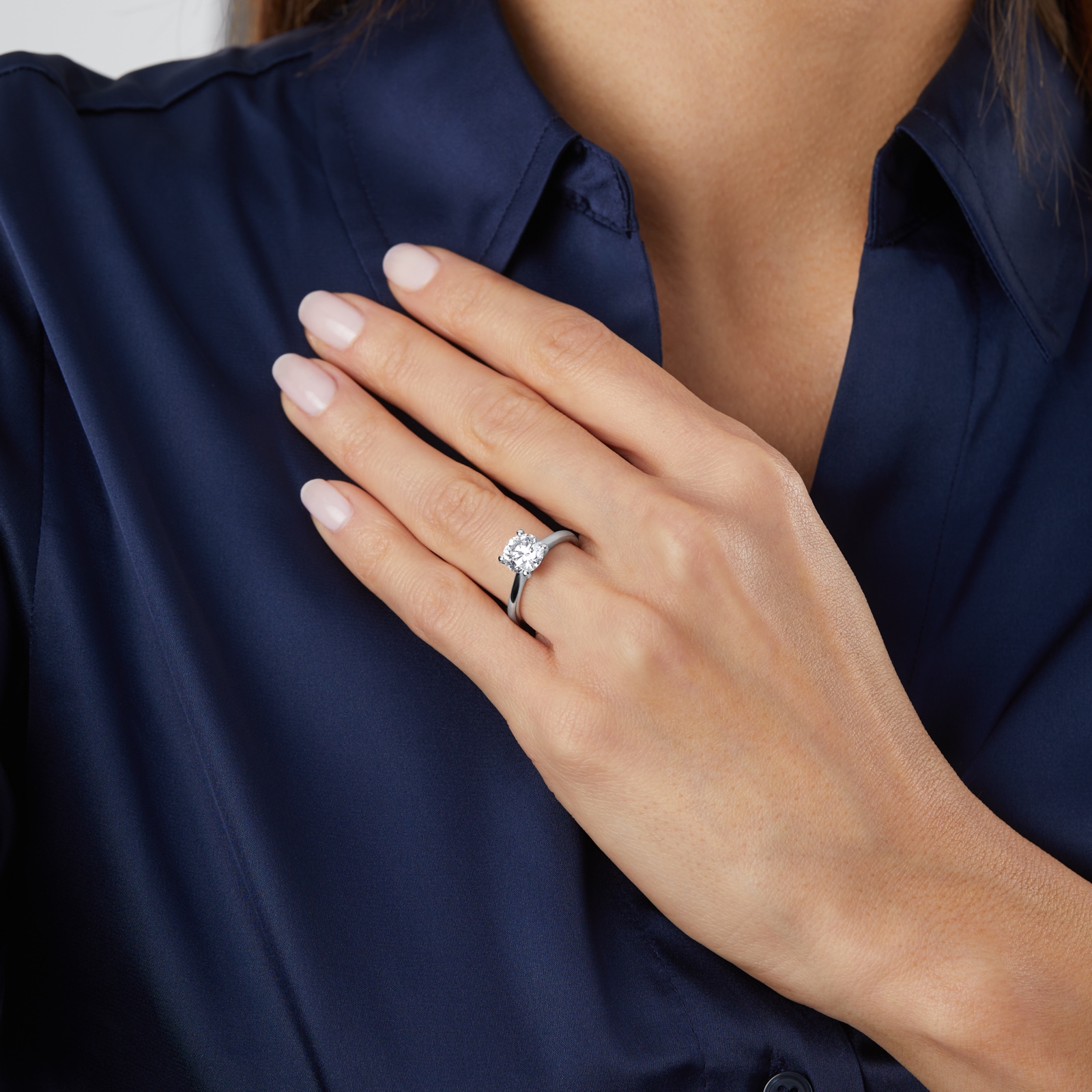 Round Engagement Rings, Brilliant Cut Diamond Rings UK, Halo
