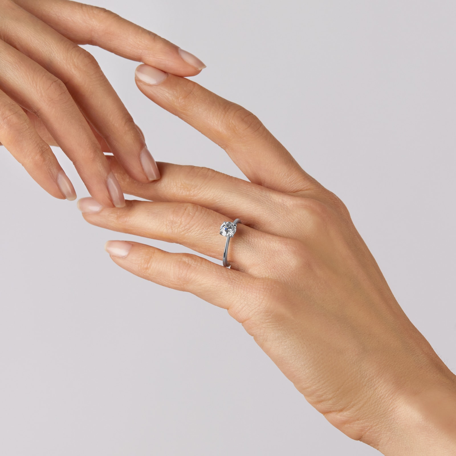 Goldsmiths Exclusive Platinum 1.00cttw Brilliant Cut Solitaire Goldsmiths Signature Diamond Engagement Ring