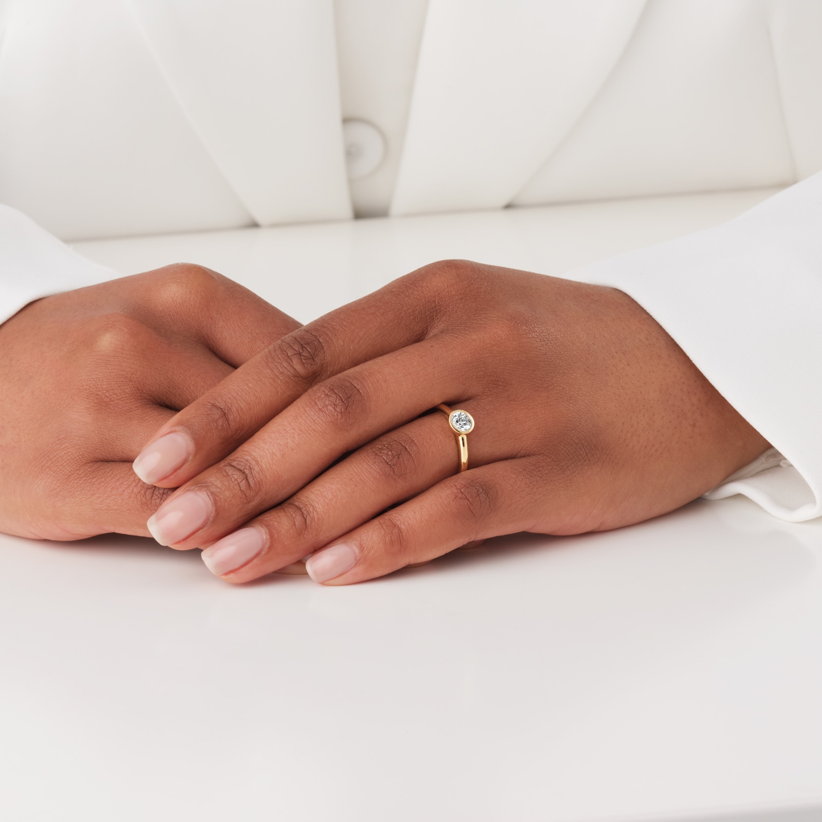 Best Luxury
18ct Yellow Gold 0.50cttw Round Brilliant Cut Bezel Set Diamond Engagement Ring Best Luxury
18ct Yellow Gold 0.50cttw Round Brilliant Cut Bezel Set Diamond Engagement Ring