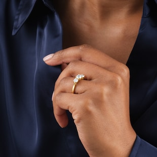 Mappin & Webb 18ct Yellow Gold 1.50cttw Round Brilliant Cut Three Stone Diamond Ring
