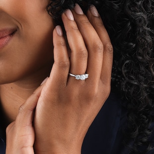 Mappin & Webb Platinum 1.50cttw Round Brilliant Cut Three Stone Diamond Ring