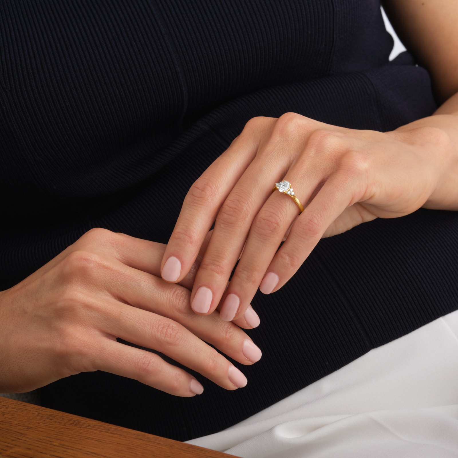 Mappin & Webb 18ct Yellow Gold 1.55cttw Diamond GIA Oval Cut Solitaire Engagement Ring Mappin & Webb 18ct Yellow Gold 1.55cttw Diamond GIA Oval Cut Solitaire Engagement Ring