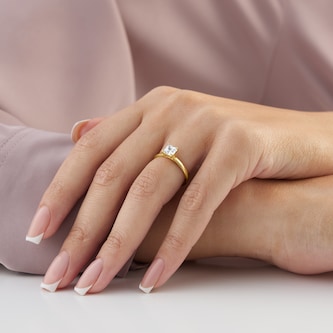 Goldsmiths 18ct Yellow Gold 1.00cttw Princess Cut Solitaire Diamond Engagement Ring