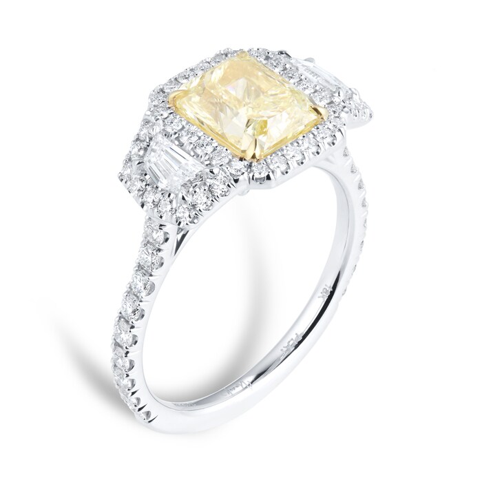 Mappin & Webb Platinum 2.91cttw Three Stone Yellow Diamond Ring - Ring Size M