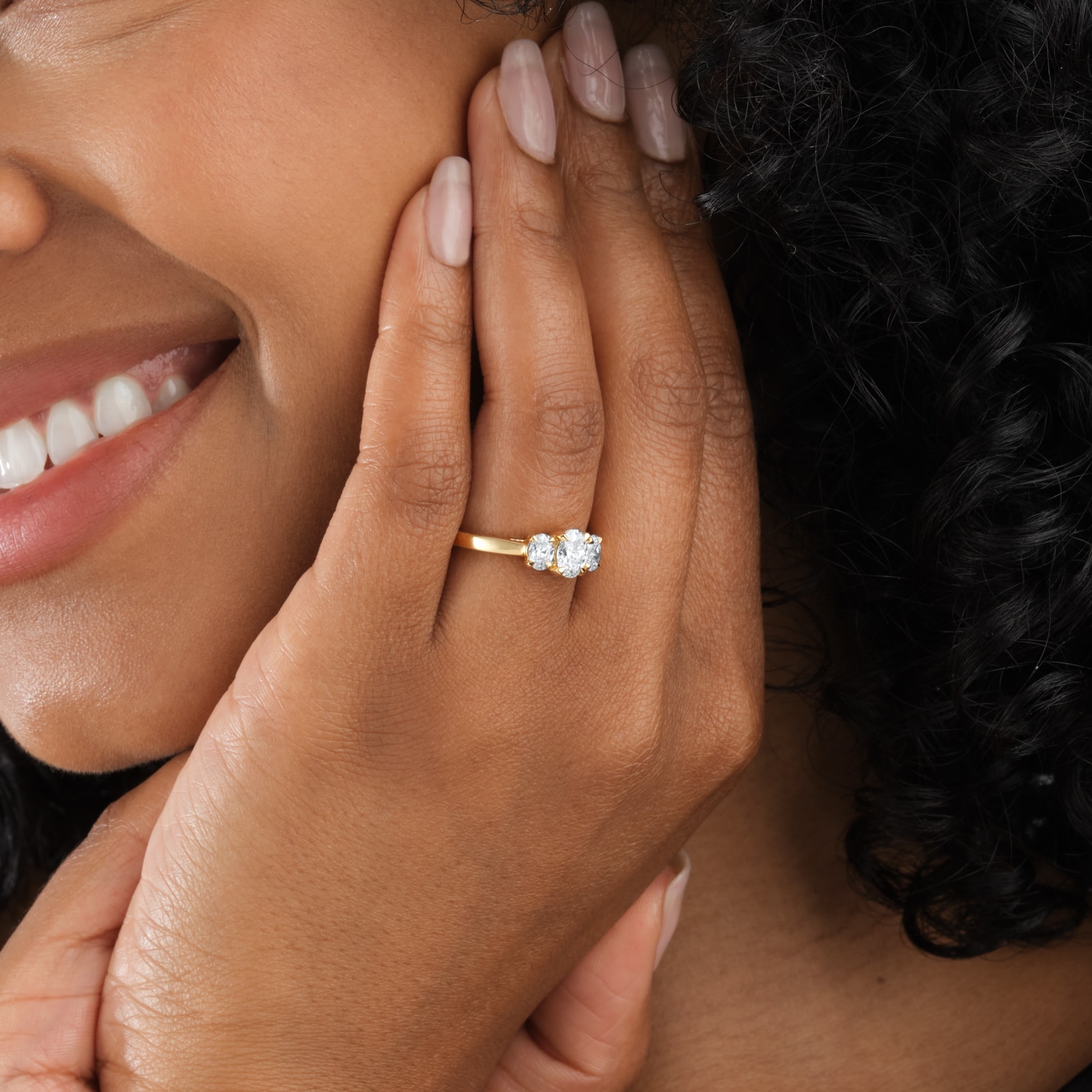 Mappin & Webb Belvedere 18ct Yellow Gold 1.00cttw Oval Cut Three Stone Diamond Ring