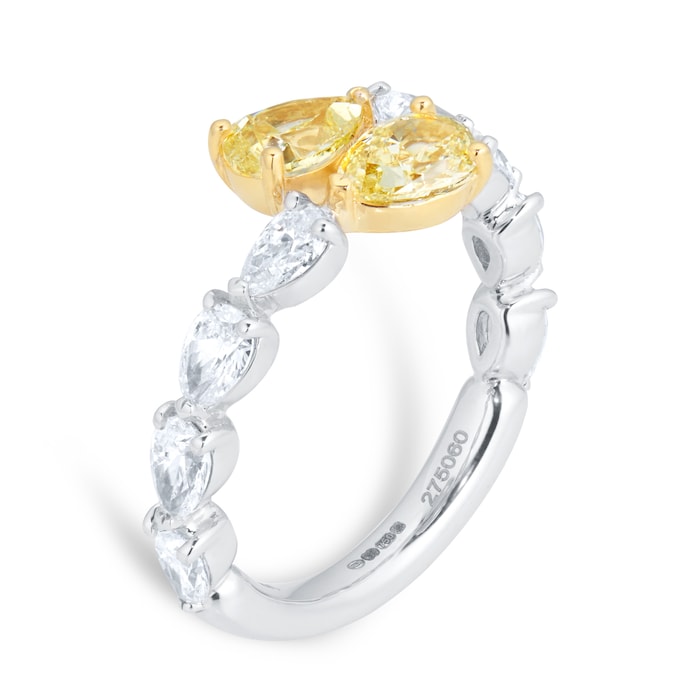 Mappin & Webb 18ct Yellow & White Pear Cut Diamond Ring - Ring Size Q