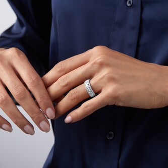 Mappin & Webb 18ct White Gold 1.00cttw Pear Cut Diamond Dress Ring Mappin & Webb 18ct White Gold 1.00cttw Pear Cut Diamond Dress Ring