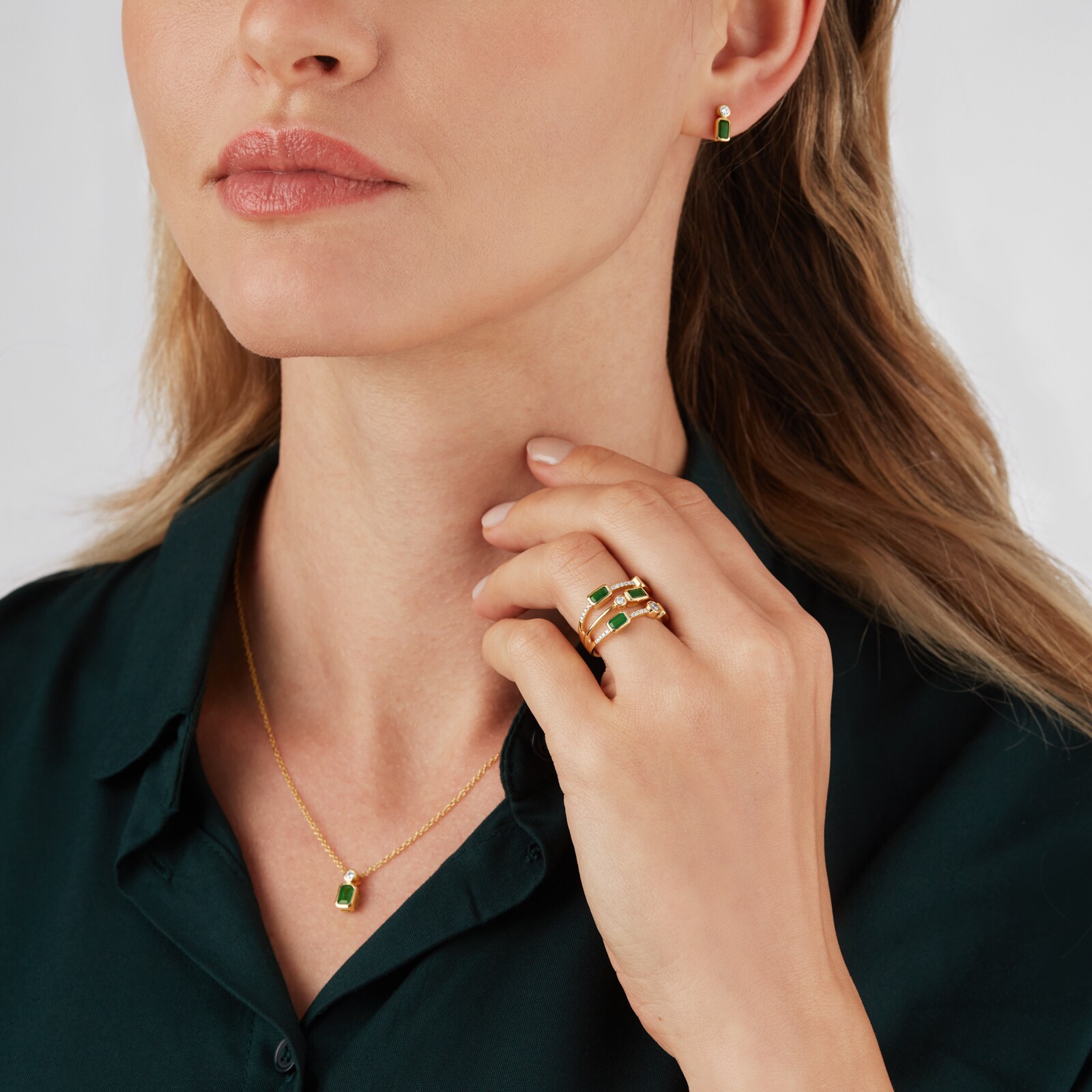 Mappin & Webb Gossamer 18ct Yellow Gold Emerald & 0.28cttw Diamond Ring Mappin & Webb Gossamer 18ct Yellow Gold Emerald & 0.28cttw Diamond Ring