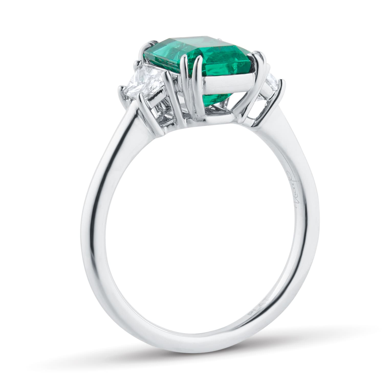 Mappin & Webb Platinum Emerald & 0.40cttw GIA Diamond Ring
