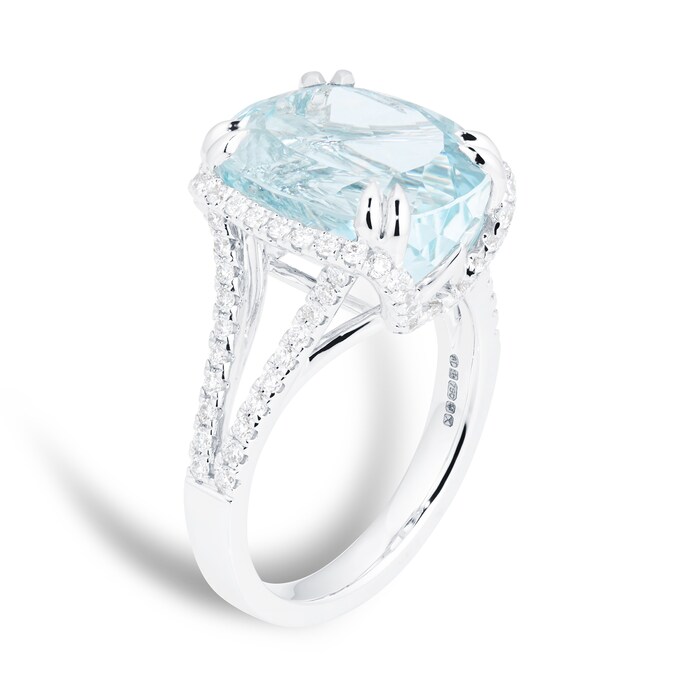 Mappin & Webb 18ct White Gold 8.49ct Cushion Cut Aquamarine & 0.63cttw Diamond Ring