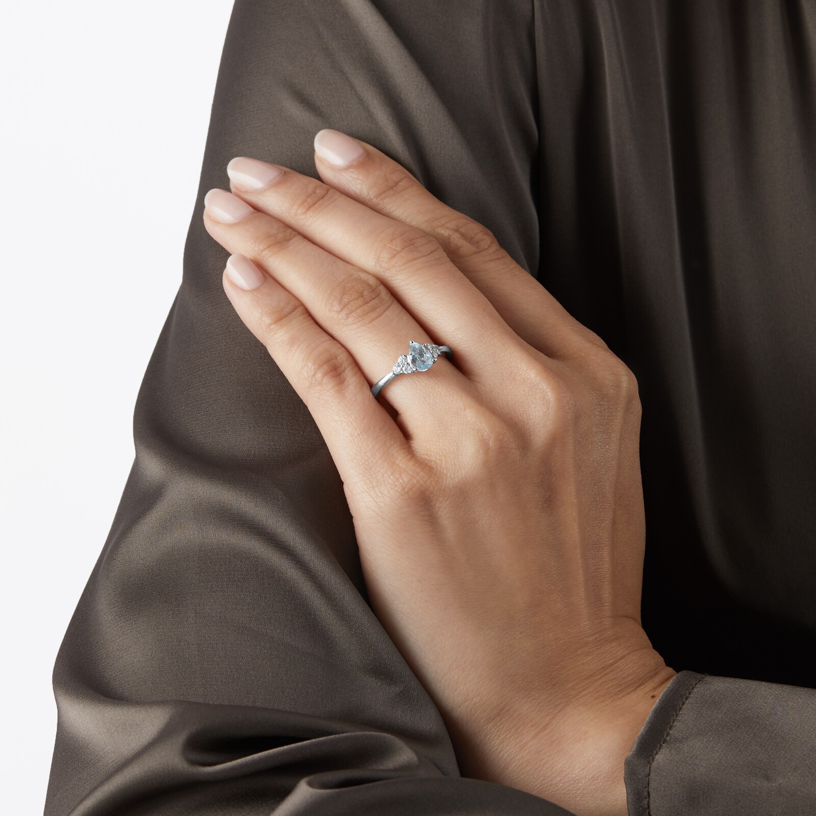 Goldsmiths 18ct White Gold 0.20cttw Diamond & Aquamarine Engagement Ring Goldsmiths 18ct White Gold 0.20cttw Diamond & Aquamarine Engagement Ring