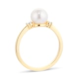 Goldsmiths 18ct Yellow Gold Akoya Pearl & 0.13ct Diamond Ring - Ring Size P