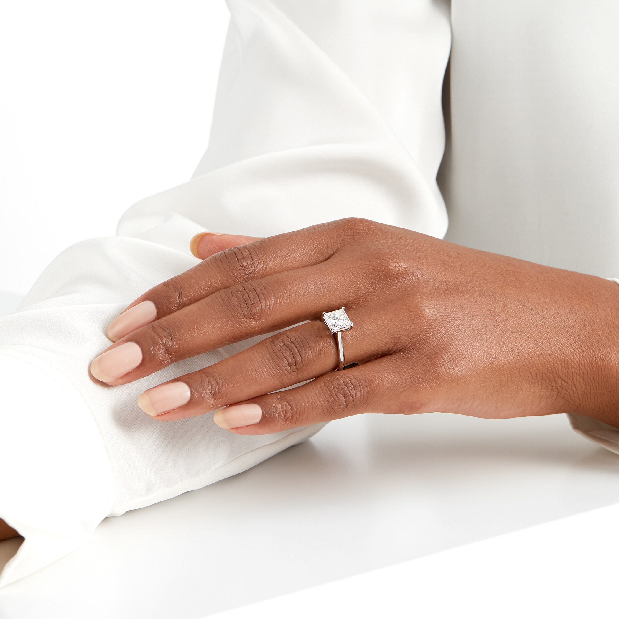Mayors Platinum 2.51ct Princess Cut Engagement Ring (H/VS1)