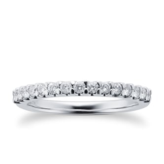 Goldsmiths 9ct White Gold Claw Set 0.33cttw Graduated Ring Goldsmiths 9ct White Gold Claw Set 0.33cttw Graduated Ring