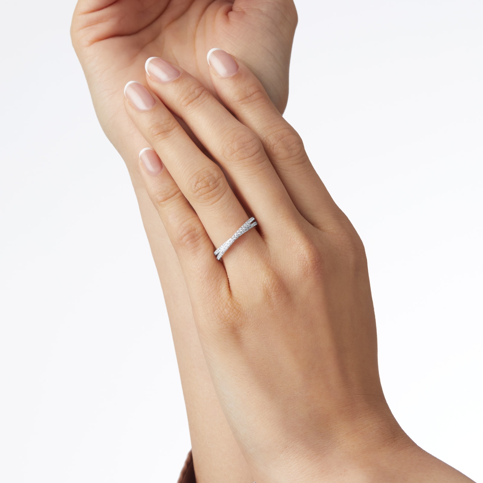 Goldsmiths 9ct White Gold 0.25cttw Thin Cross Over Ring Goldsmiths 9ct White Gold 0.25cttw Thin Cross Over Ring