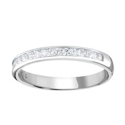 06508278 - 18ct White Gold 0.50cttw Princess Cut Channel Set Diamond Half Eternity Ring