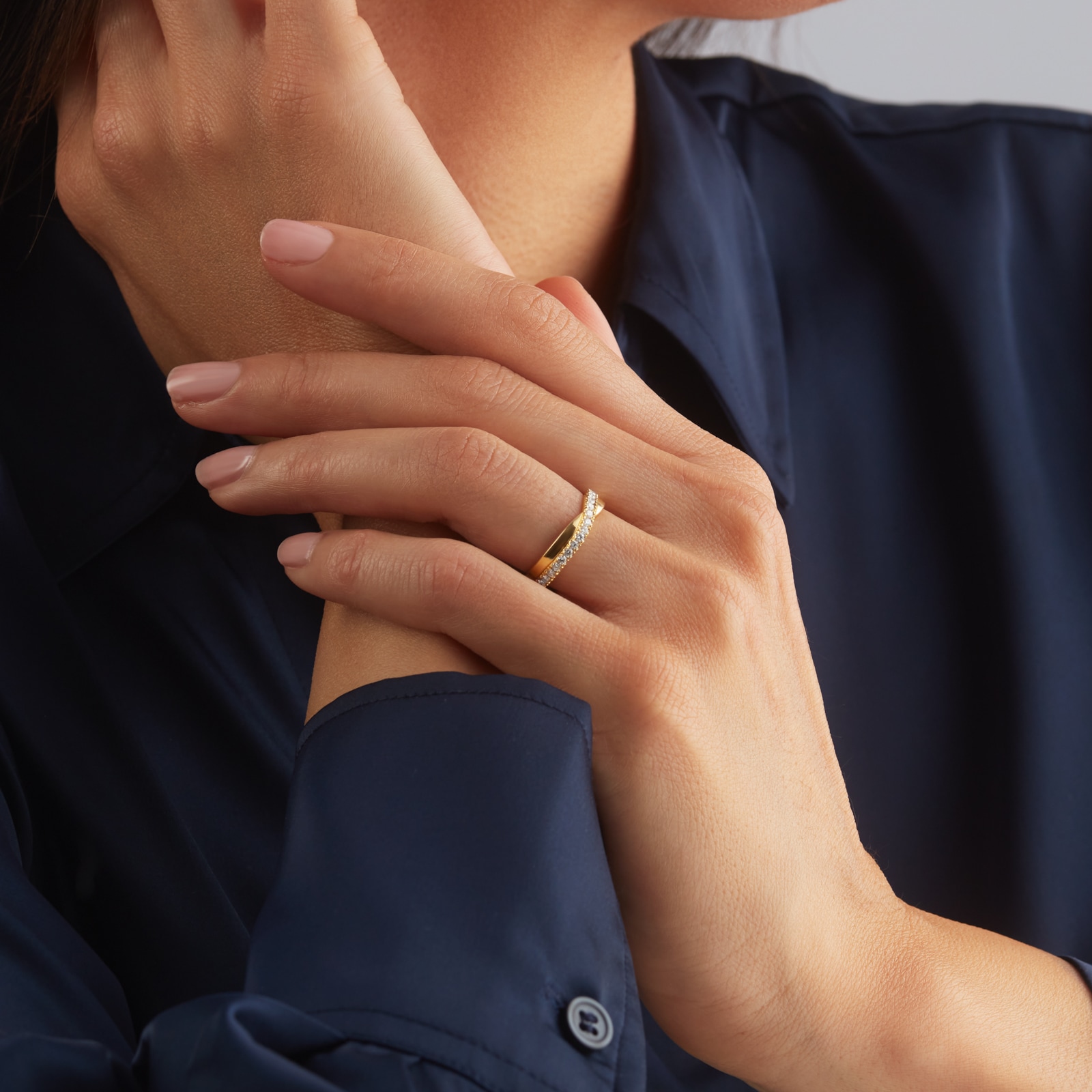 Mappin & Webb 18ct Yellow Gold 0.50cttw Diamond Twist Wedding Ring Mappin & Webb 18ct Yellow Gold 0.50cttw Diamond Twist Wedding Ring