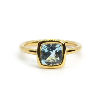 Betteridge 18k Yellow Gold Gaia Bezel Set Blue Topaz Small Stackable Ring Size 6 Betteridge 18k Yellow Gold Gaia Bezel Set Blue Topaz Small Stackable Ring Size 6