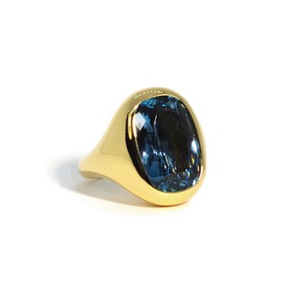 Betteridge 18k Yellow Gold Essential London Blue Topaz Cocktail Ring Betteridge 18k Yellow Gold Essential London Blue Topaz Cocktail Ring