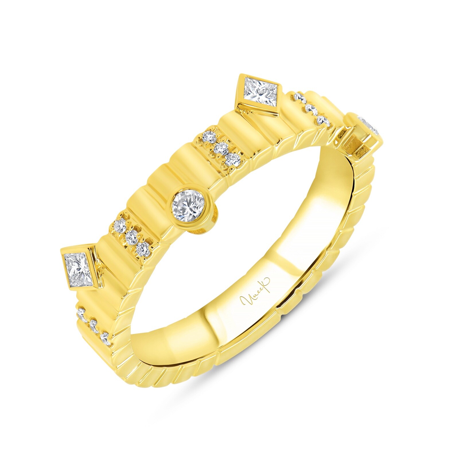 18K Yellow Gold 0.08ctw Pear Cut Diamond Ring - Ring Size 6.5