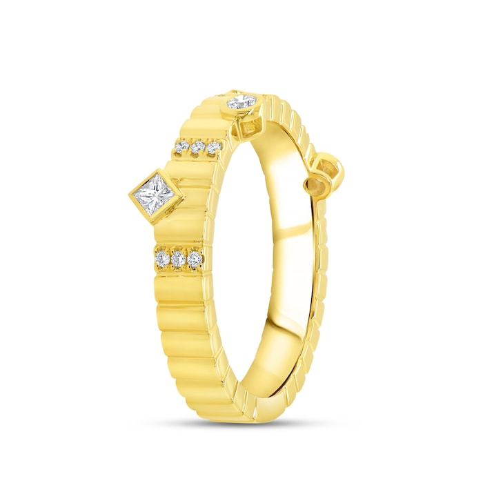 18K Yellow Gold 0.08ctw Pear Cut Diamond Ring - Ring Size 6.5