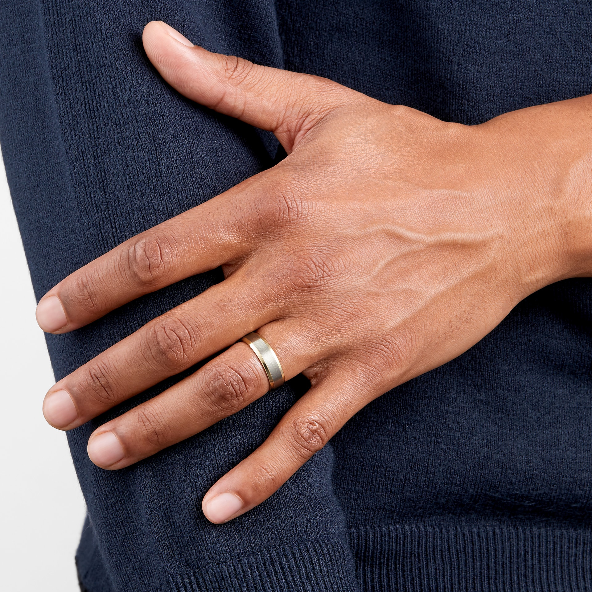 Goldsmiths 9ct Yellow Gold & Palladium Wedding Ring Goldsmiths 9ct Yellow Gold & Palladium Wedding Ring