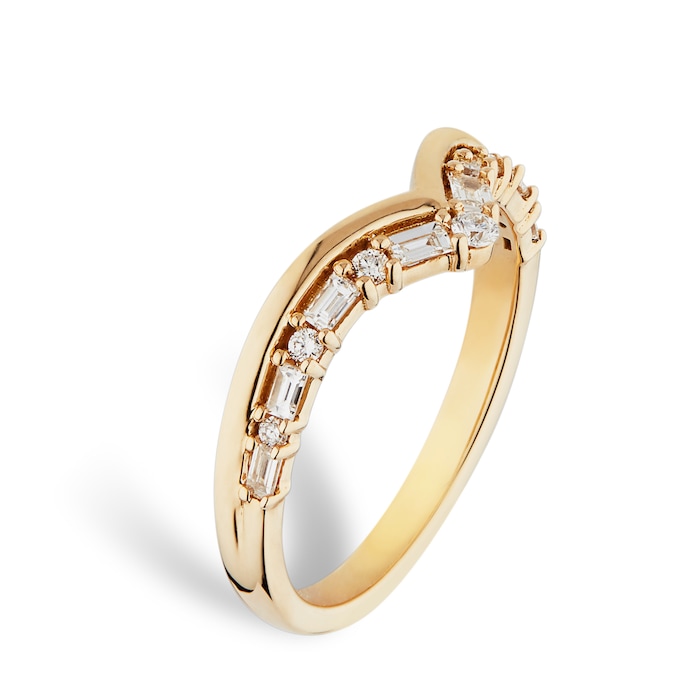 Goldsmiths 18ct Yellow Gold 0.20cttw Shaped Wedding Ring - Ring Size L