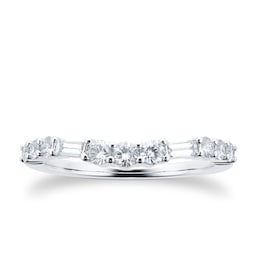 08211164 - 18ct White Gold Round & Baguette Cut 0.50ct Diamond Shaped Band