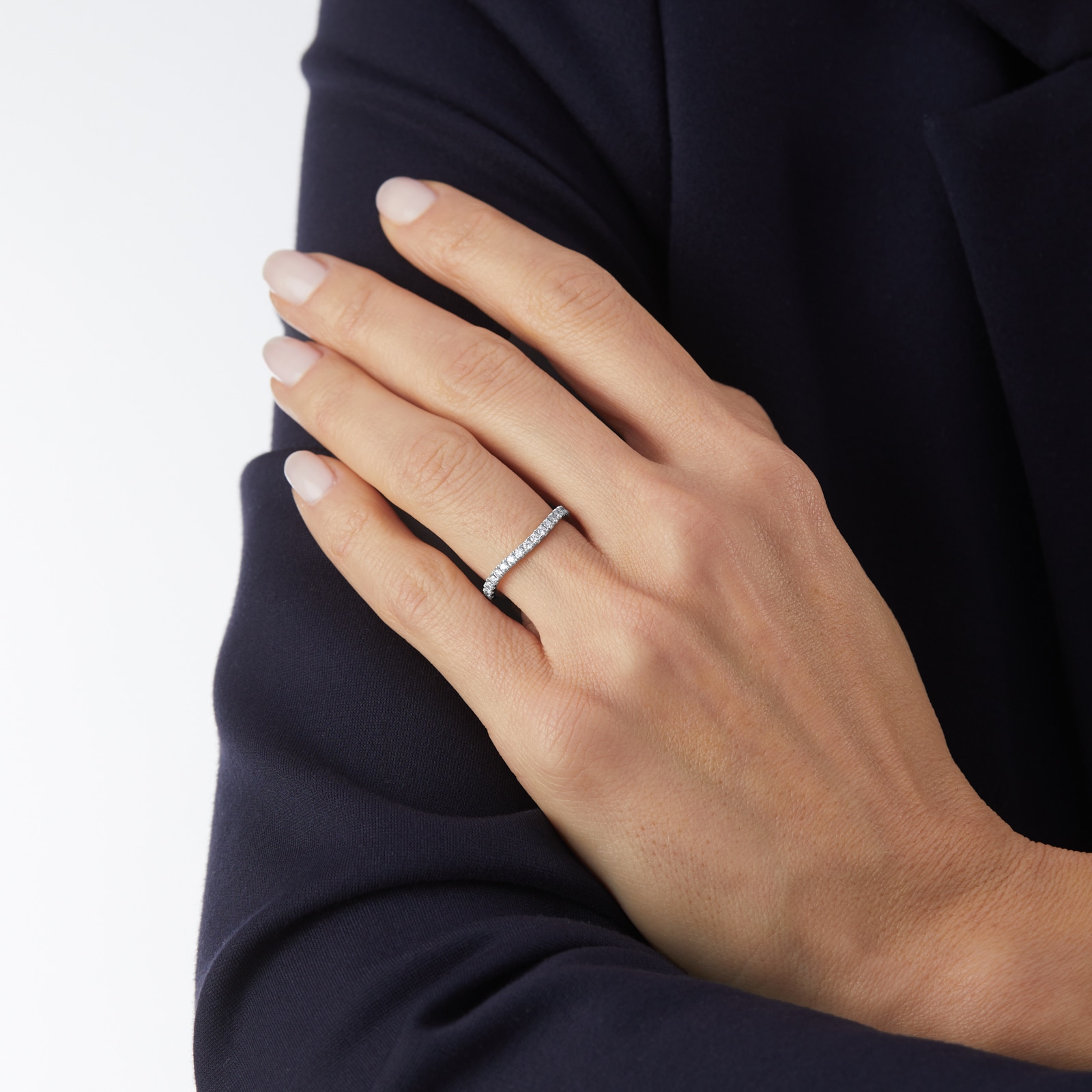 Mappin & Webb Amelia Platinum 0.32cttw Diamond Curved Wedding Ring Mappin & Webb Amelia Platinum 0.32cttw Diamond Curved Wedding Ring