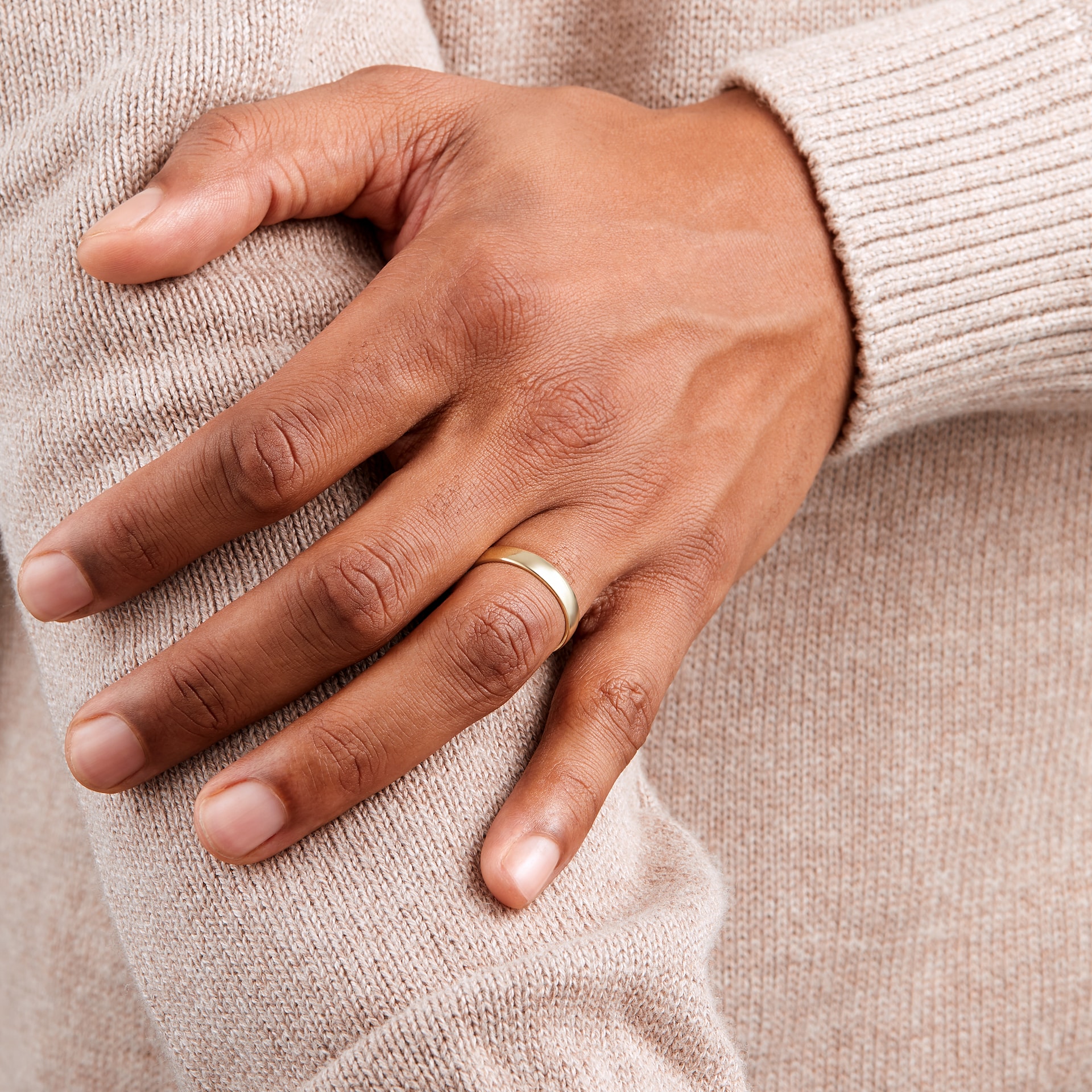 Goldsmiths 4mm Slight Court Standard  Wedding Ring In 9 Carat Yellow Gold Goldsmiths 4mm Slight Court Standard  Wedding Ring In 9 Carat Yellow Gold