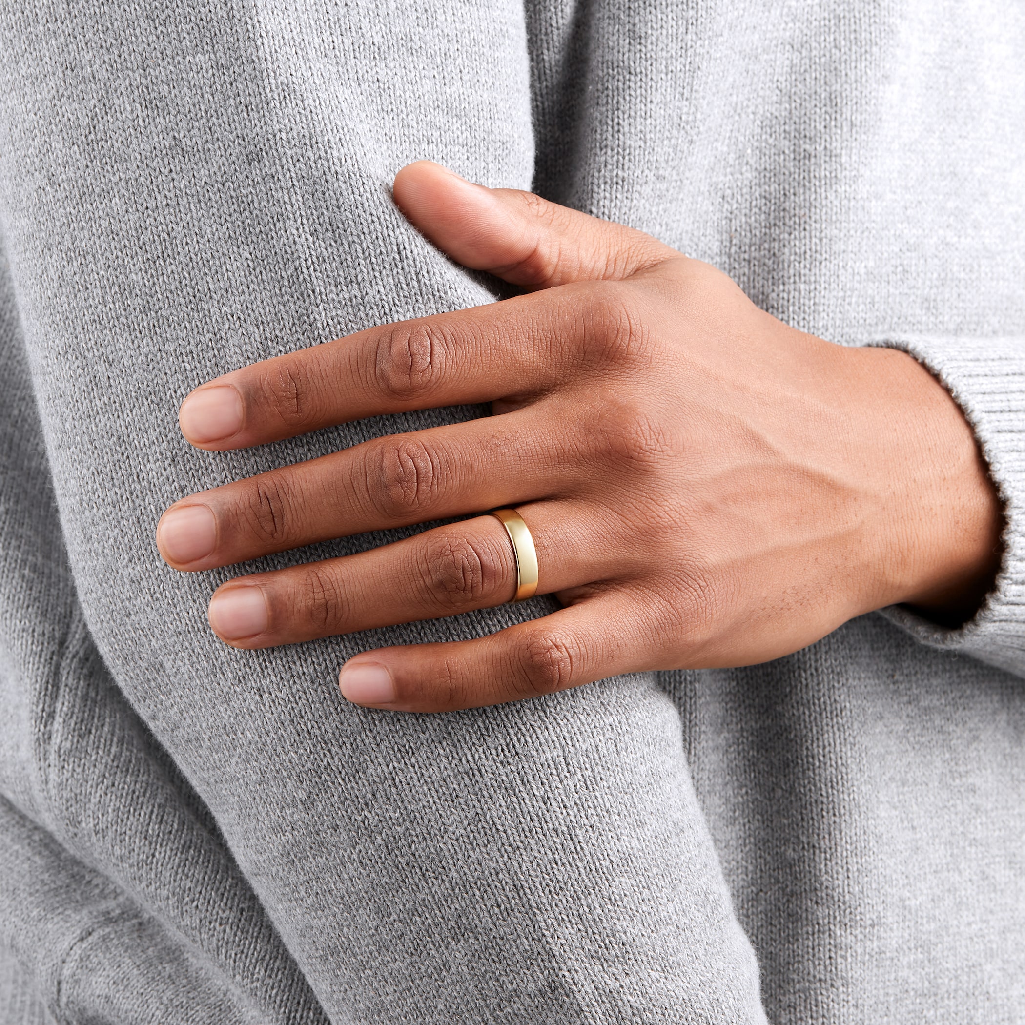 Goldsmiths 5mm Slight Court Standard  Wedding Ring In 18 Carat Yellow Gold