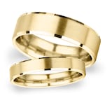 Goldsmiths 2.5mm Flat Court Heavy Polished Chamfered Edges With Matt Centre Wedding Ring In 18 Carat Yellow Gold