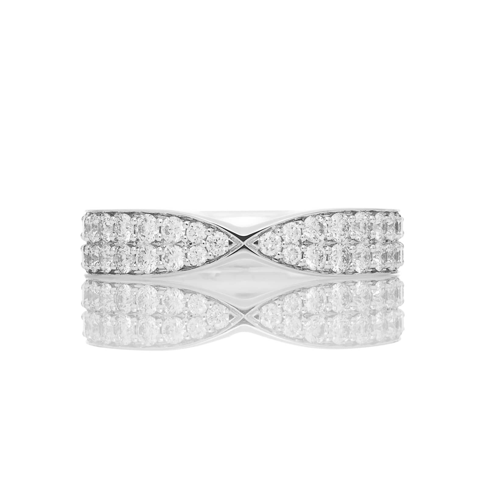 Mayors Platinum 1.00ct Diamond Kiss Band (H/SI1) Mayors Platinum 1.00ct Diamond Kiss Band (H/SI1)