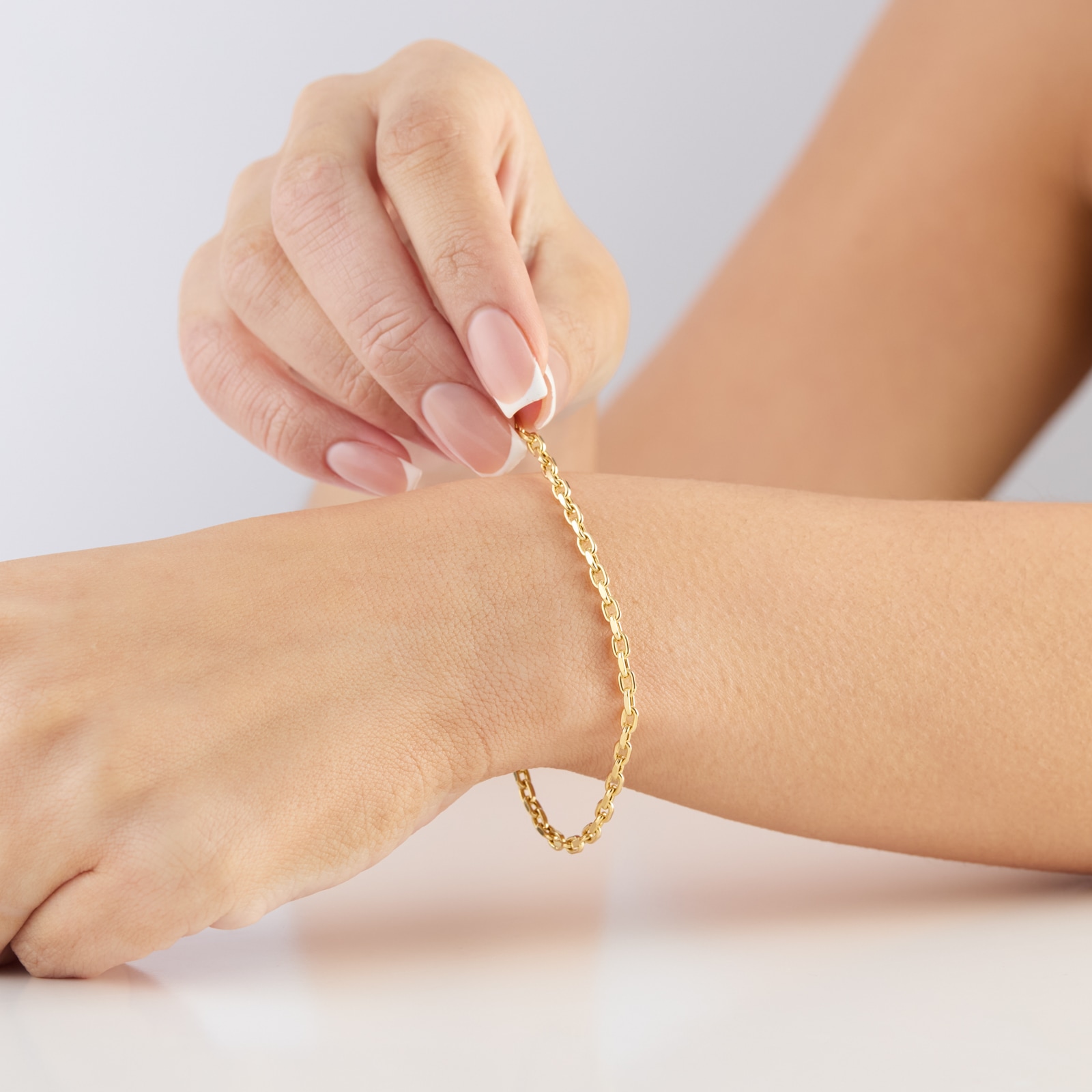 Goldsmiths 9ct Yellow Gold Diamond Cut Belcher Chain Bracelet