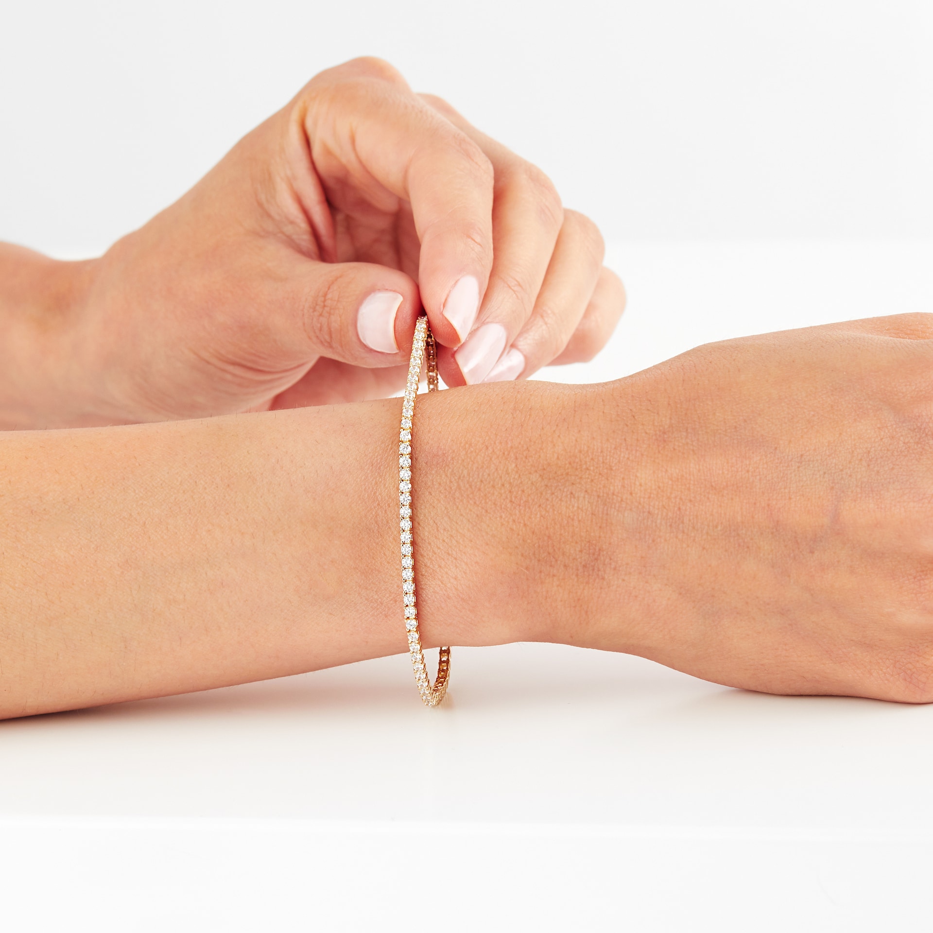 Goldsmiths 9ct Yellow Gold Cubic Zirconia Tennis Bracelet