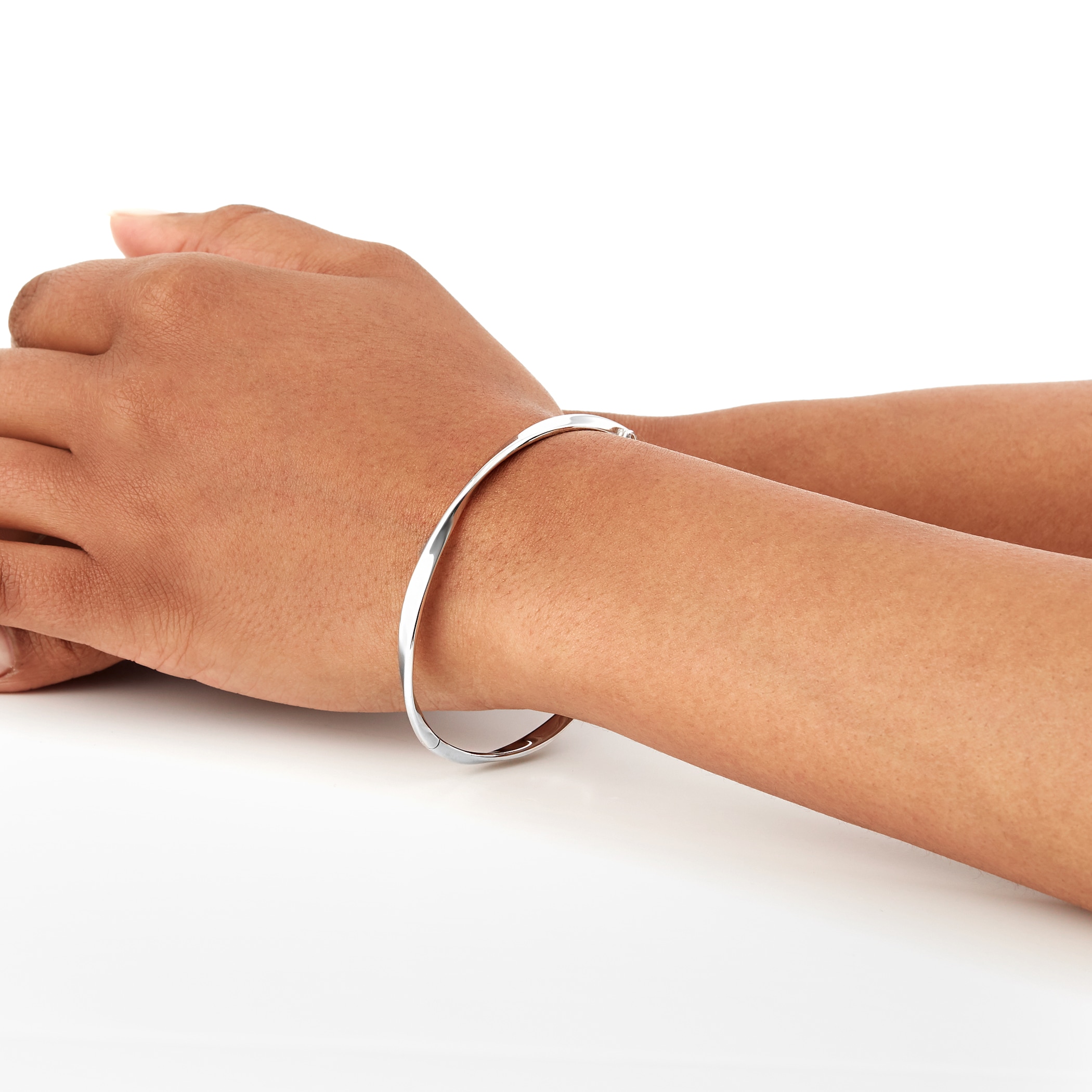 Goldsmiths Stirling Silver Fluid Twist Bangle Goldsmiths Stirling Silver Fluid Twist Bangle