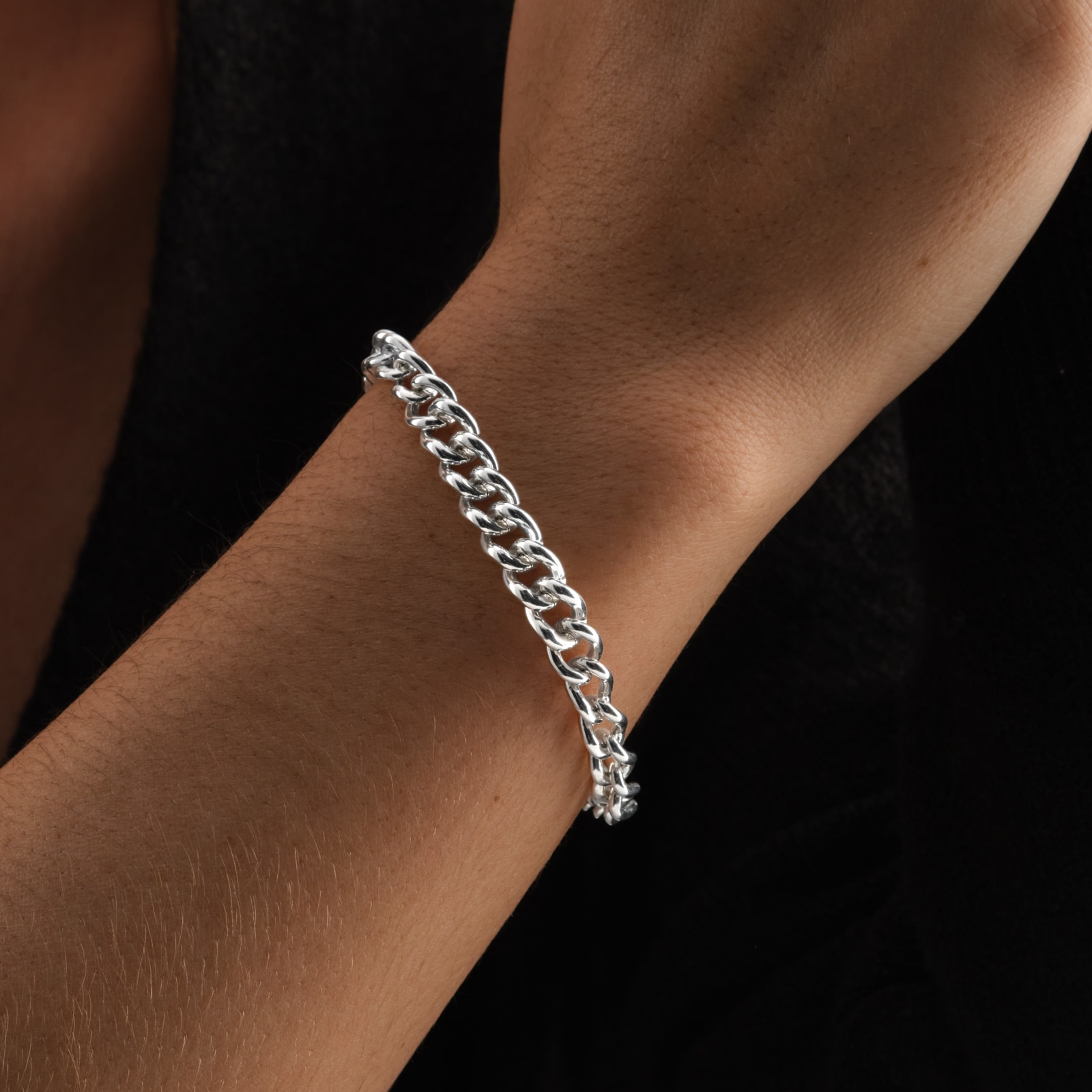Goldsmiths Sterling Silver Graduated Curb Bracelet