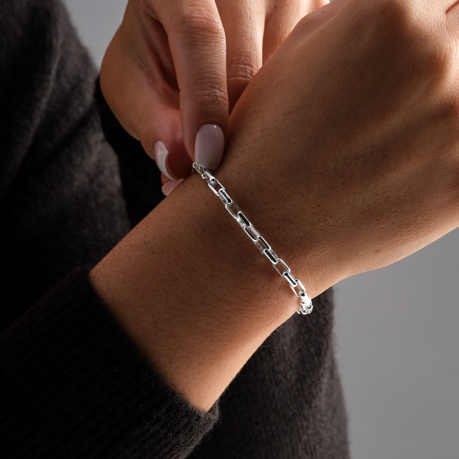 Goldsmiths Sterling Silver 4mm Belcher Chain Bracelet