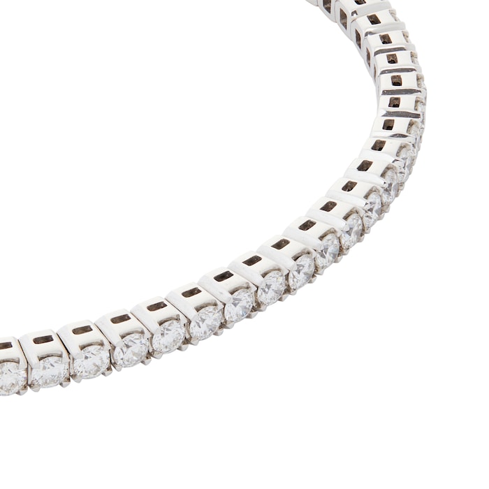 Mayors 18k White Gold 1.36cttw Diamond Flexible Bracelet