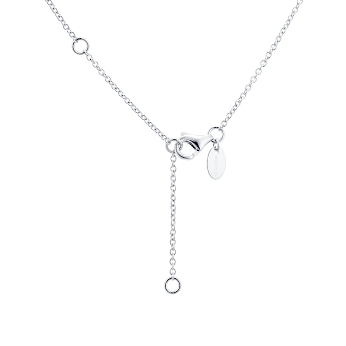 The Classic Lady Heart necklace in 18k white gold