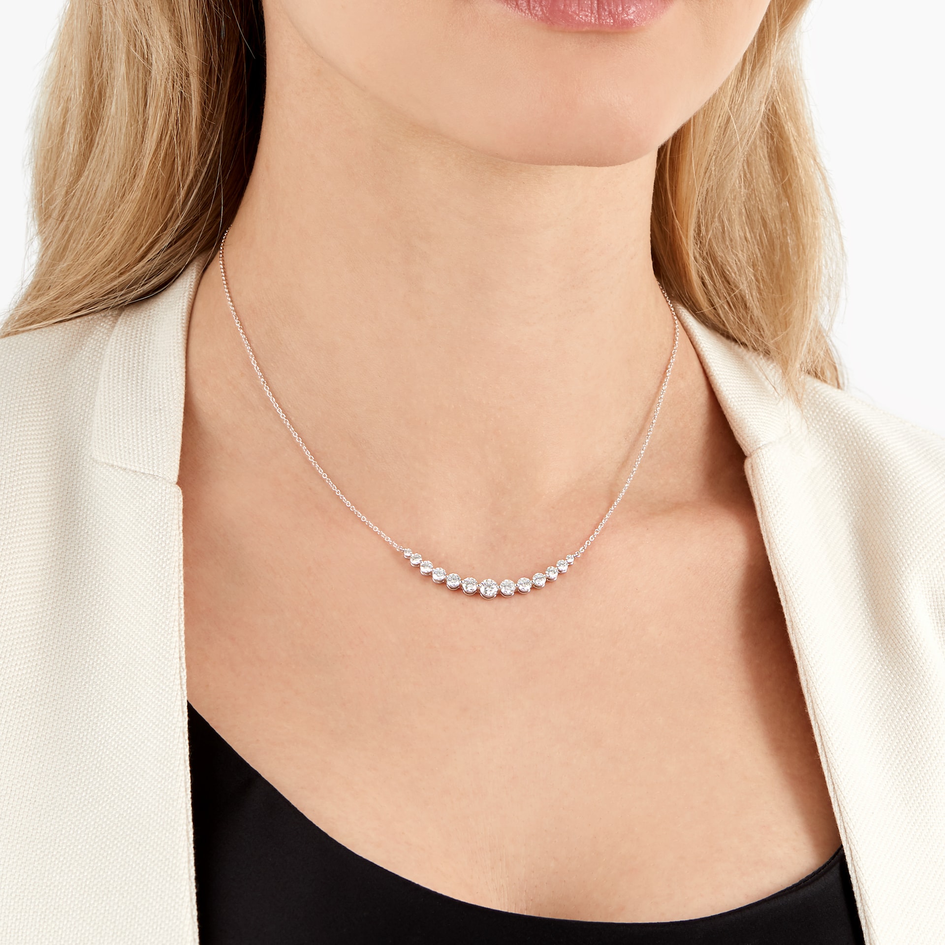 Mayors 18k White Gold 2.01cttw Diamond Smile Necklace Mayors 18k White Gold 2.01cttw Diamond Smile Necklace