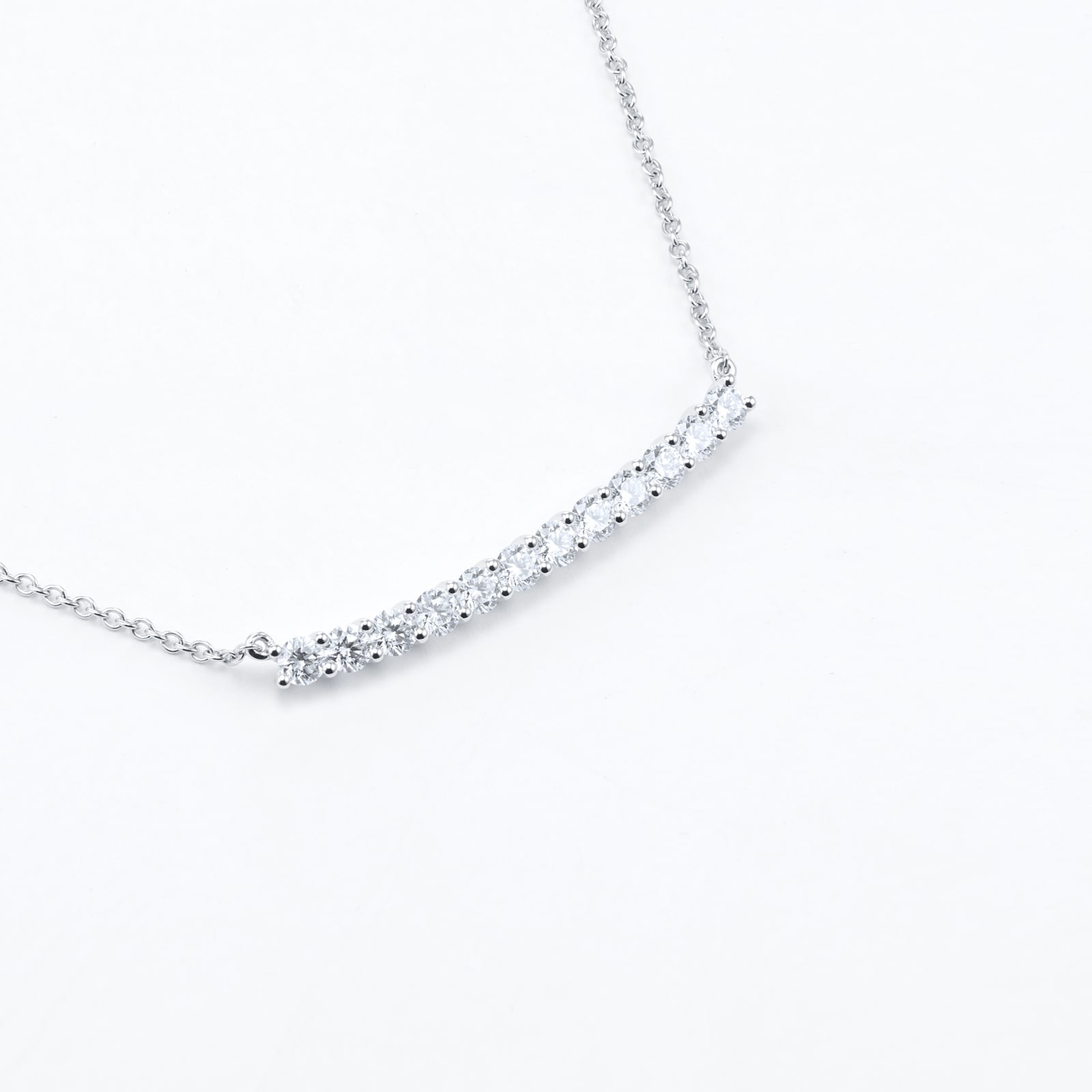 Mayors 18k White Gold 0.74cttw Diamond Bar Necklace