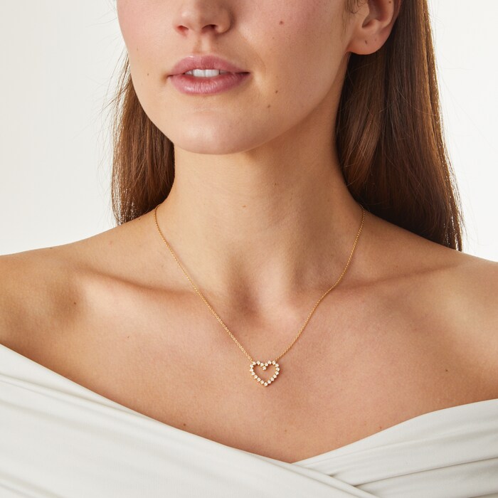 Mayors 18K Yellow Gold 0.39cttw Heart Pendant