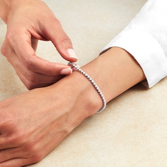 Goldsmiths 9ct White Gold 2.00cttw Diamond Tennis Bracelet Goldsmiths 9ct White Gold 2.00cttw Diamond Tennis Bracelet