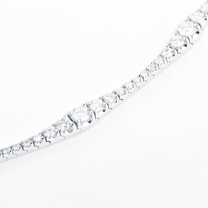 Goldsmiths 18ct White Gold 2.73ct Diamond Fancy Line Bracelet