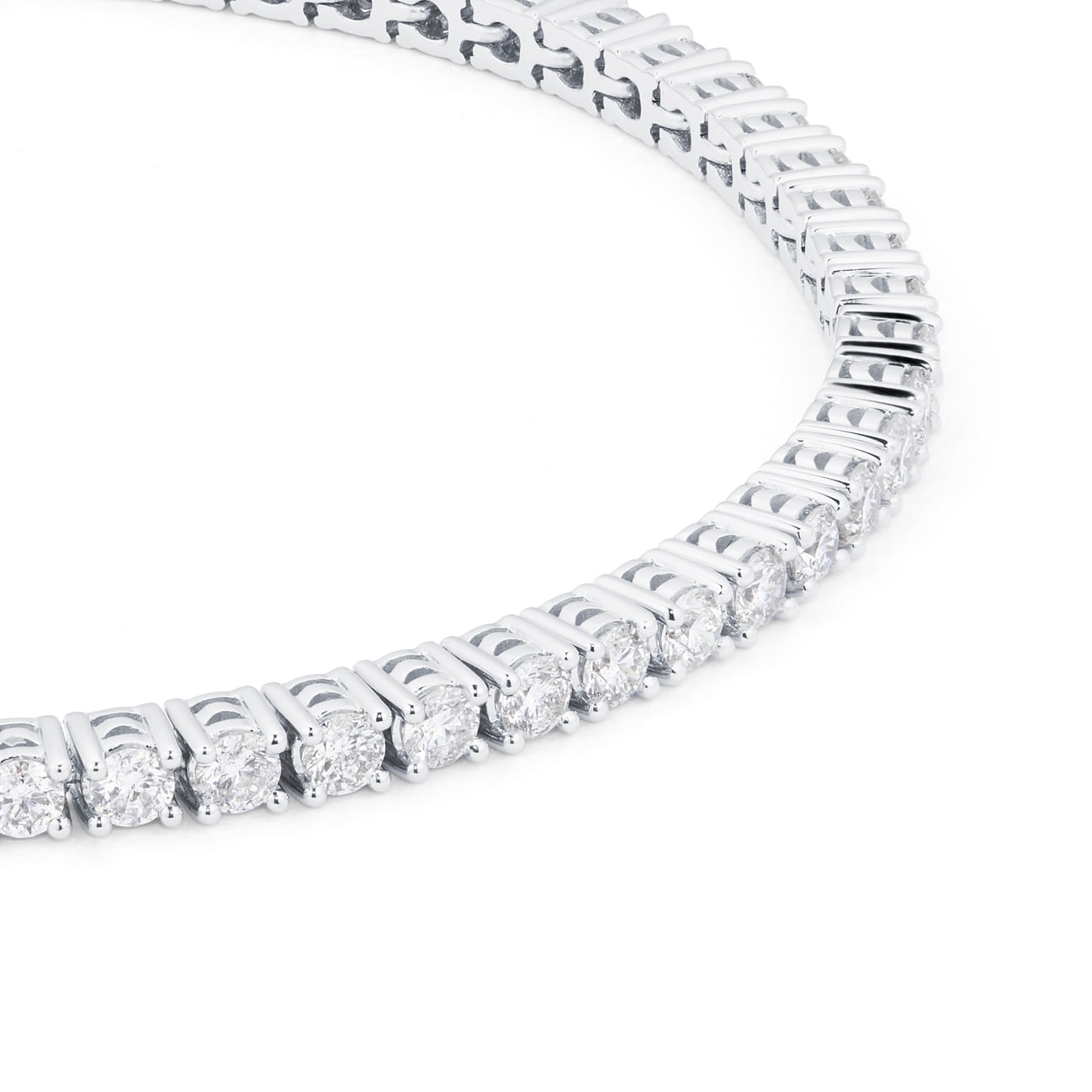 Mappin & Webb 18ct White Gold 3cttw Diamond Line Bracelet Mappin & Webb 18ct White Gold 3cttw Diamond Line Bracelet